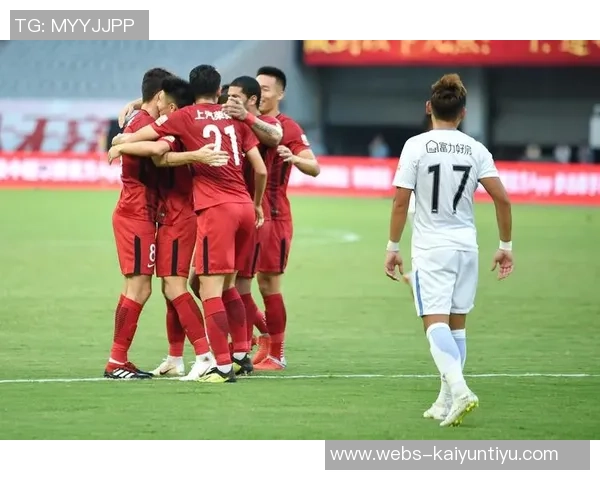 富力与上港激战正酣直播精彩瞬间不容错过